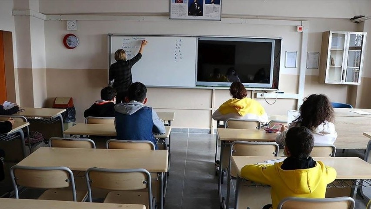 Öğretmenlere yeni görev! MEB açıkladı