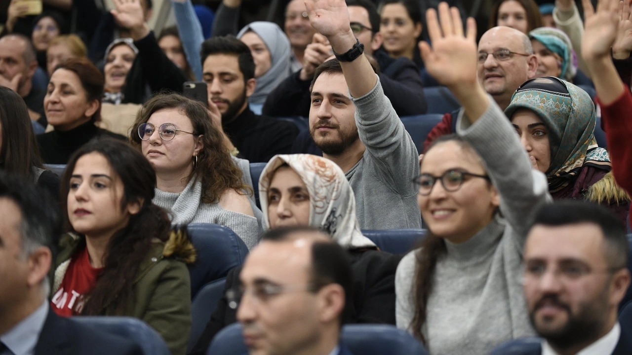 O kurala dikkat etmeyen öğretmen atanamayacak! Hem de norm fazlası olacak!