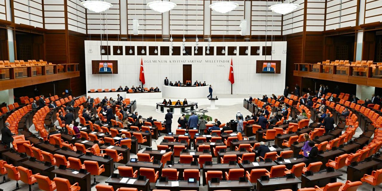 Öğretmenlik Meslek Kanunu İlk 16 Maddesi Kabul Edildi