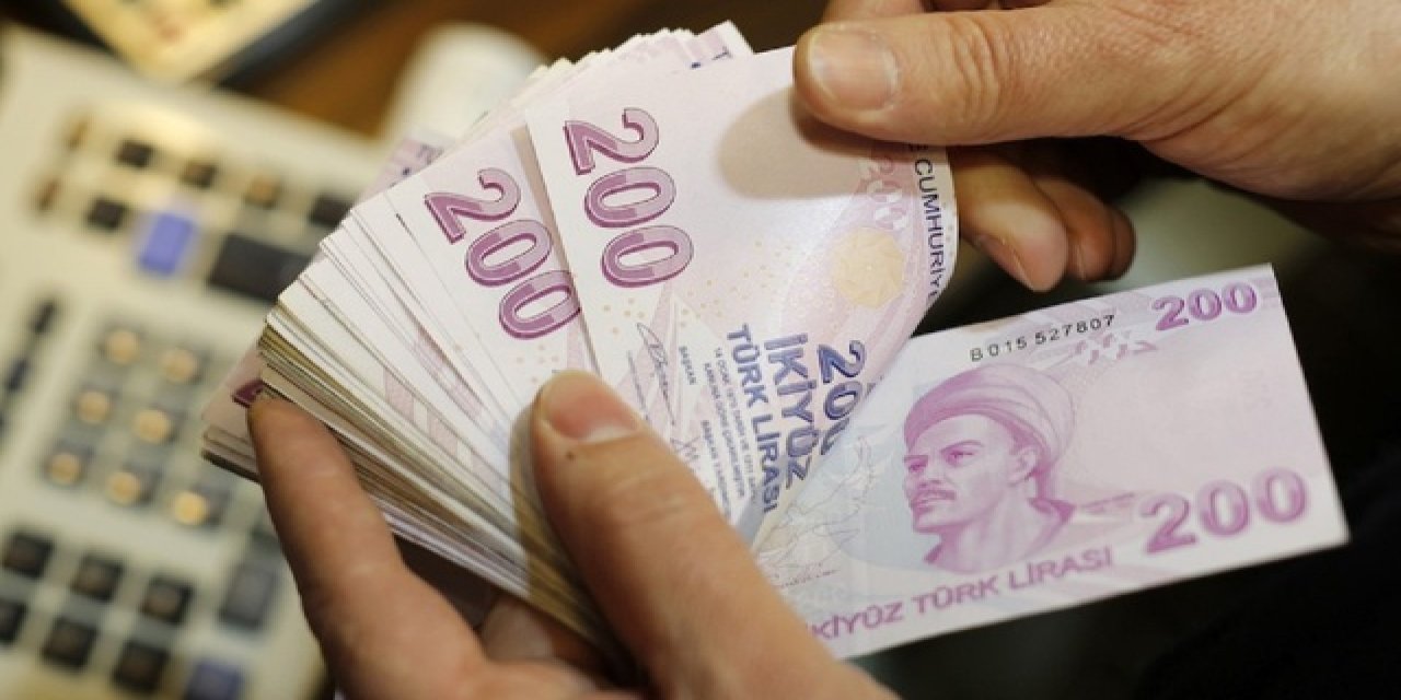 Türkiye’de memur maaşları dondurulabilir mi?