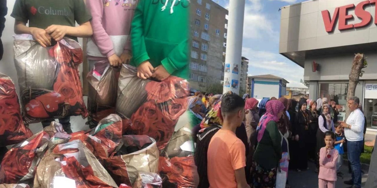 400 Öğretmenin Kurduğu Yardım Ağı 9 Bin Ailenin Yüzünü Güldürdü