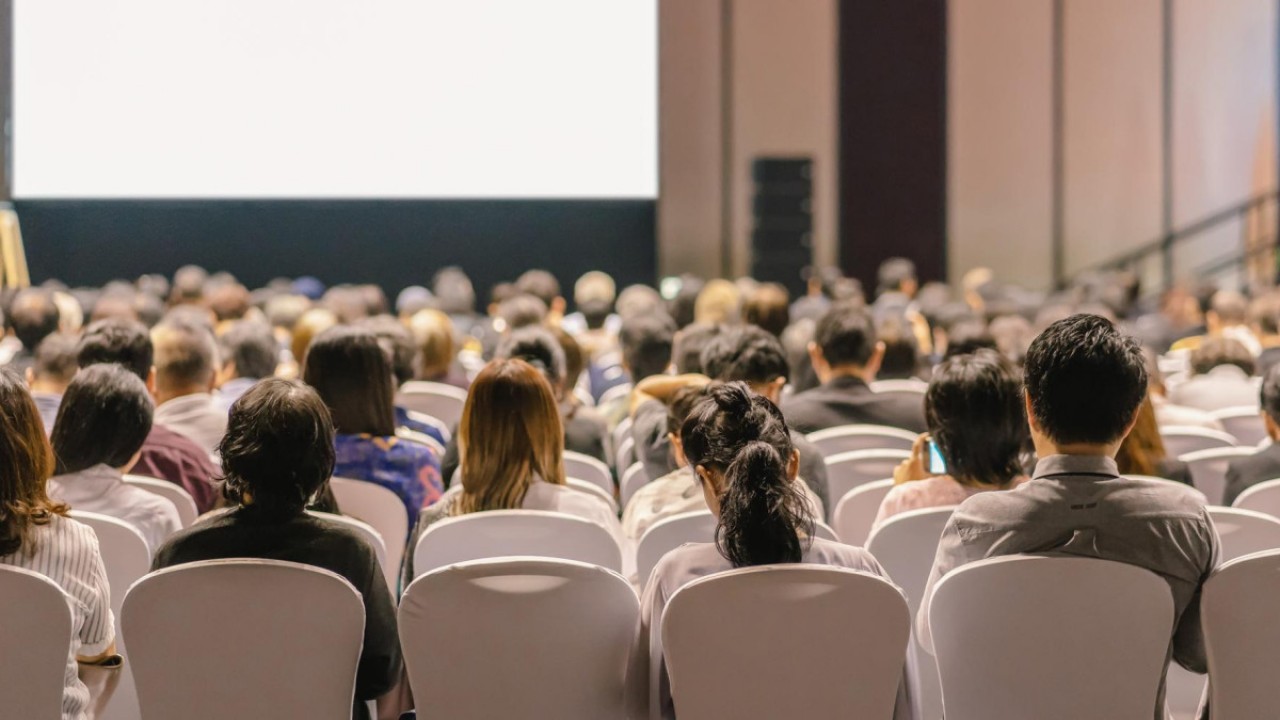 Seminer dönemi öğretmenleri zorladı! Maarif Modeli ve okul seminerleri aynı güne denk geldi!