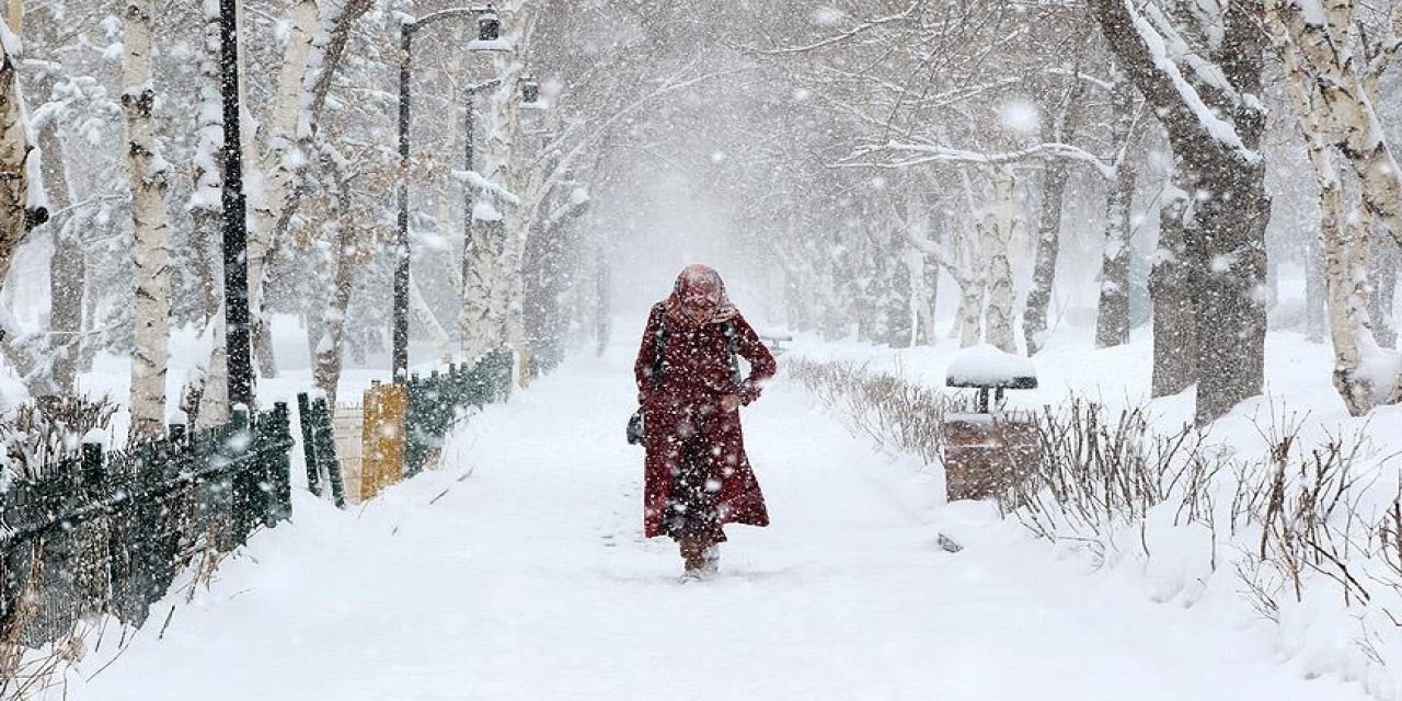 Bu yıl erken geldi! Meteoroloji uyardı: O illerde kar yağışı etkili olacak